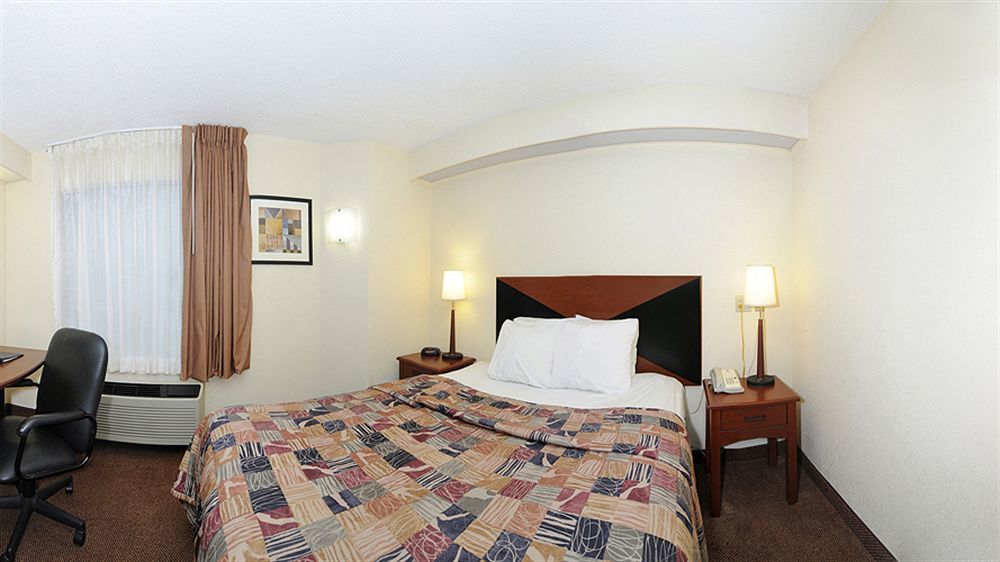 Sleep Airport & Expo Hotel